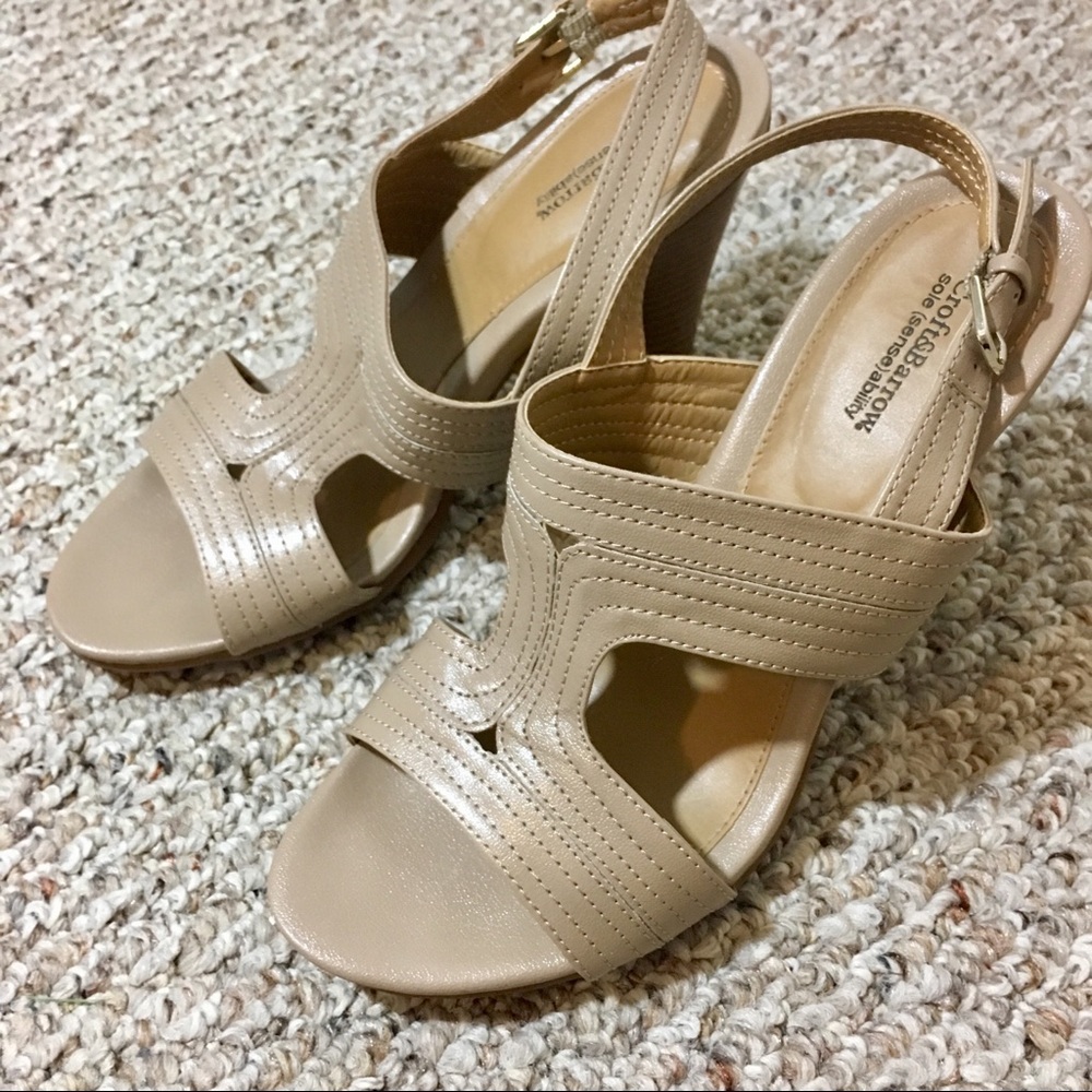 ☘️ Croft & Barrow sole sensability tan heels